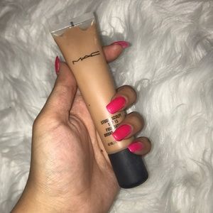 MAC COSMETICS STUDIO SCULPT SPF 15 FOUNDATION NW35